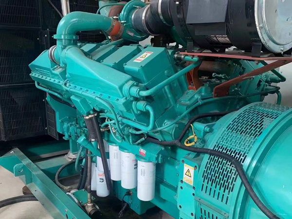 海沧更换100kW柴油发电机组机油时，需要注意哪些事项？